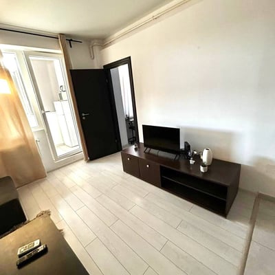 Аренда небольшой уютной 2-комнатной квартиры, 40 м², Кьяжна, сектор 6, Бухарест, Румыния